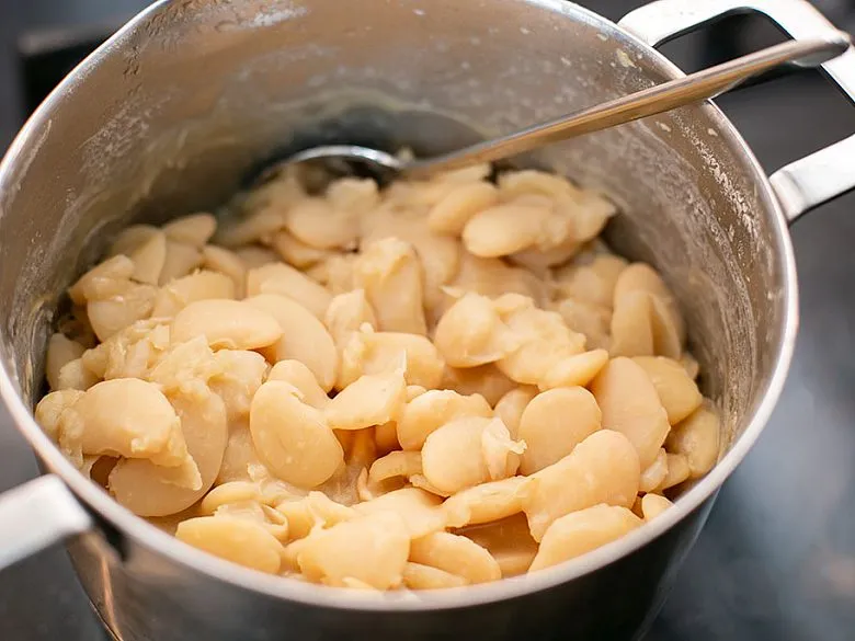 Простой и вкусный паштет из фасоли. Этап 2