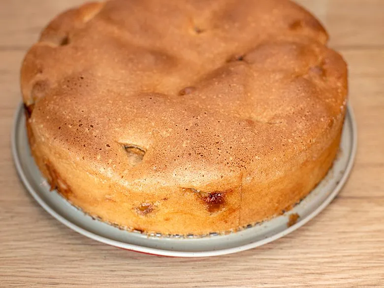 Шарлотка с яблоками. Этап 9