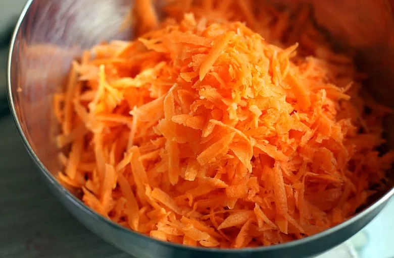 Острый салат из моркови. Этап 1