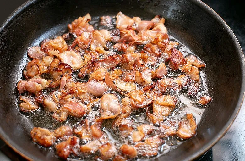 Паштет из куриной грудки с беконом. Этап 1
