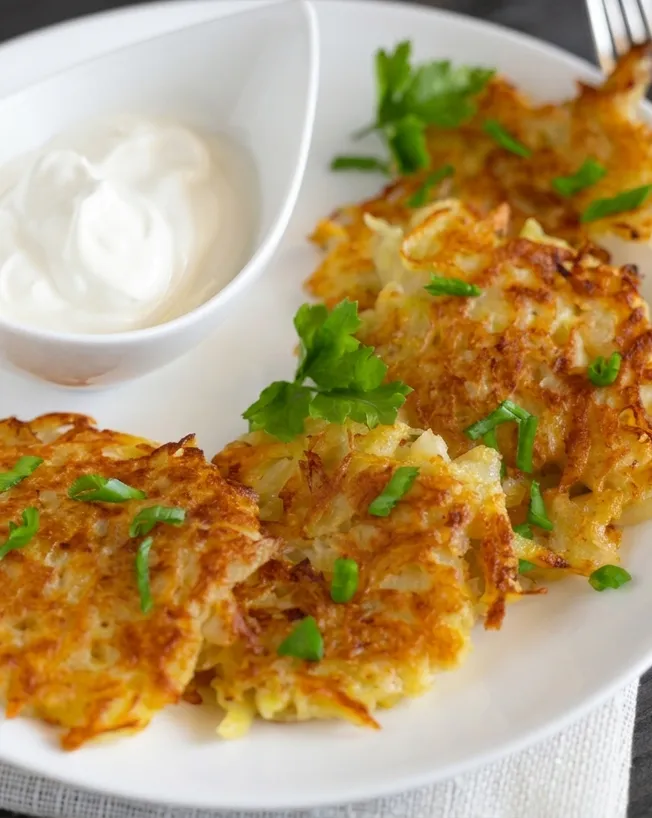 Латкес (картофельные оладьи)